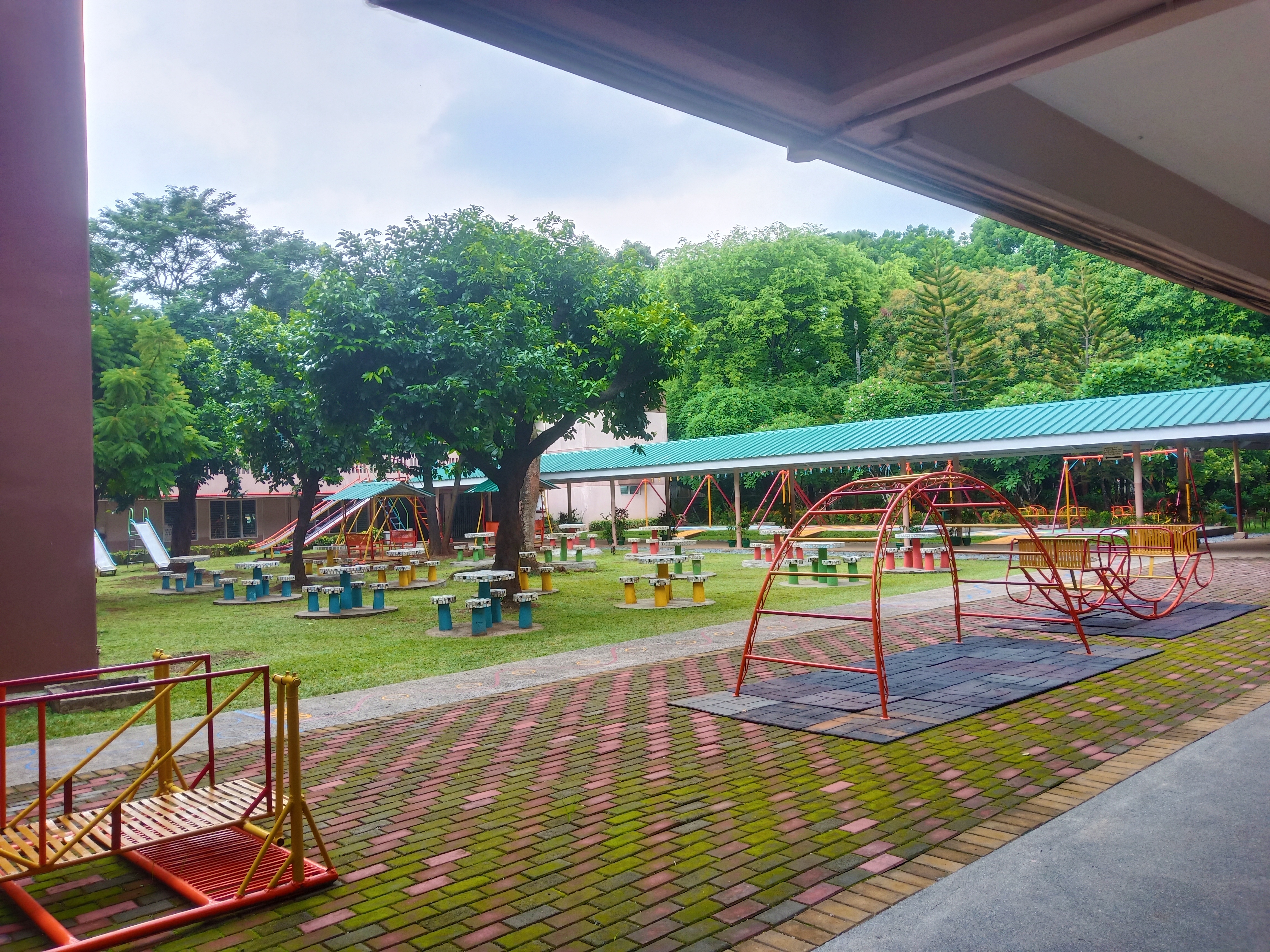 Graduates Celebrating